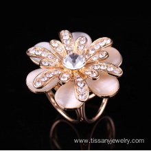 New fashion woman dress flowers brooches